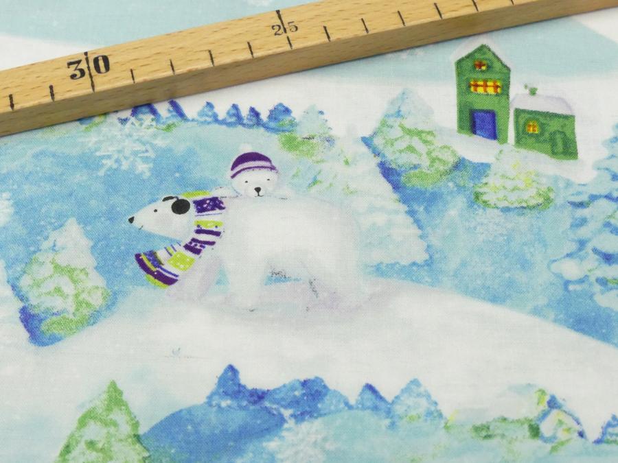 Patchworkstoff Clothworks Snowville Eisbären auf türkis Detailansicht mit Maß